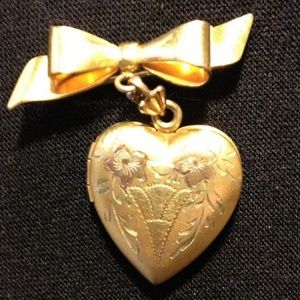 Heart & Bow Gold Locket Pin Pendant (1942) NICE..